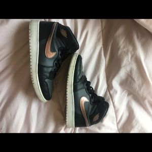 Bronze Medal Nike Air Jordan 1 Retros
